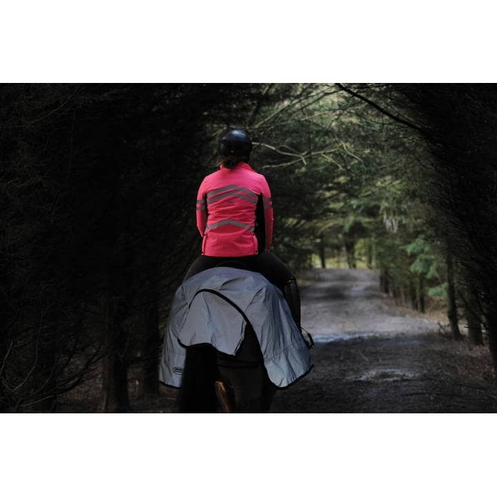 Win a Weatherbeeta Reflective Set!