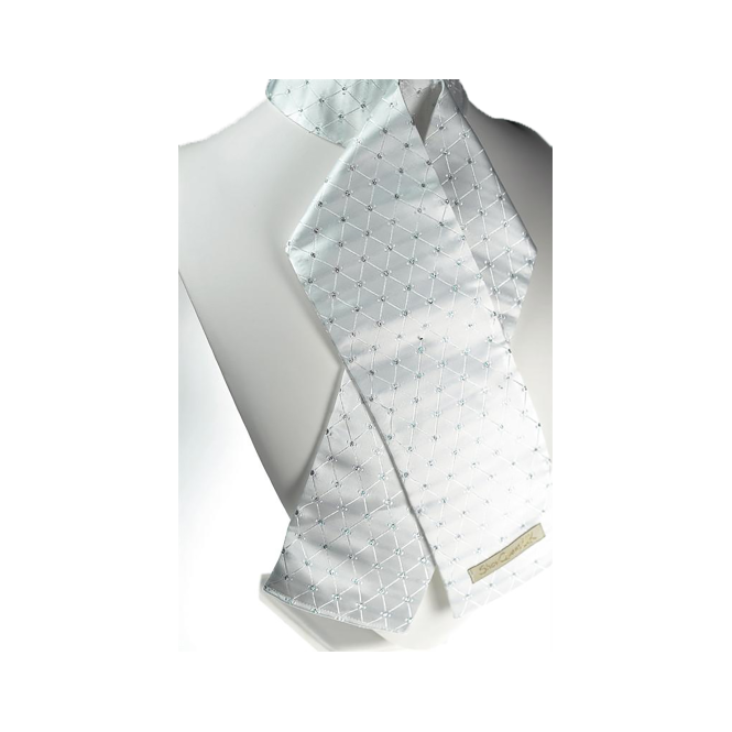ShowQuest  Samlesbury White Looped Neck Tied Stock - White